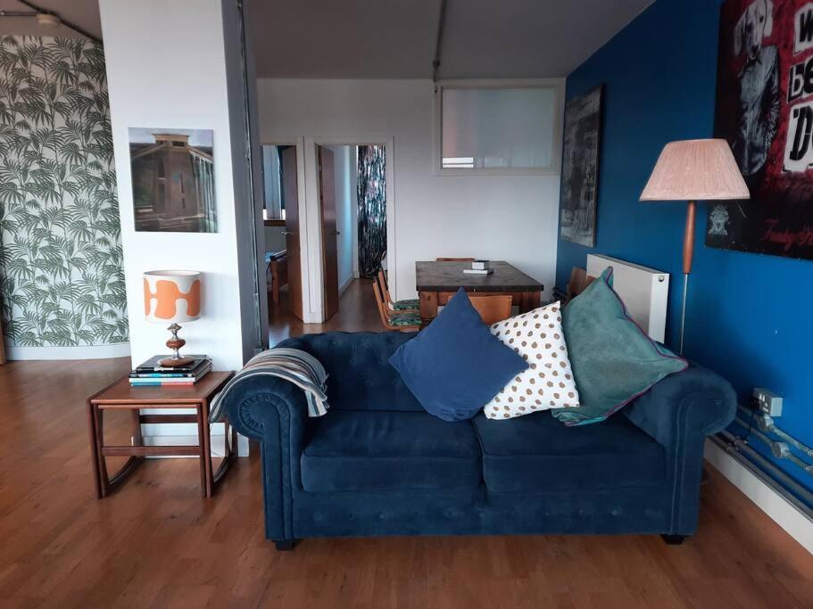 Trendy, Urban Open Plan Apartment Bristol Buitenkant foto